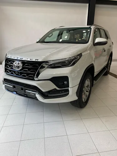 Toyota Fortuner Vx.r 2025