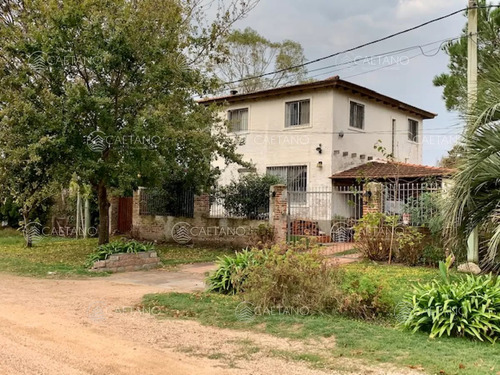 Oportunidad. Venta De Casa A Una Cuadra De La Playa En Buena Zona De Balneario Buenos Aires