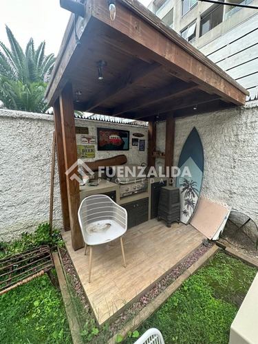 Casa De 3 Pisos En Pasaje Cerrado En Venta. En Ñuñoa
