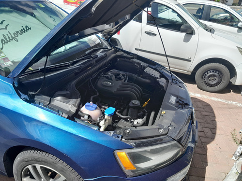 Volkswagen Jetta 2.0 Tiptronic At