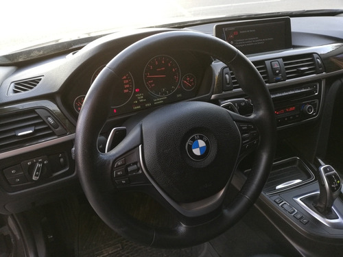 Imagen 8 de 11 de Bmw Serie 3 2012 2.0 328i Luxury 245cv