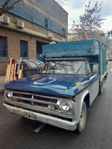 Camioneta Dodge D200 Perkins 4 Trabajando 81