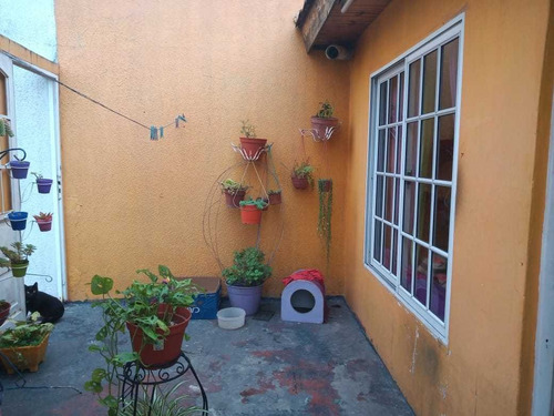 Imagen 13 de 14 de Casa 3 Amb. Pa. C/ Garag.y Dpto 2 Amb.pb.excelente Ubicacion