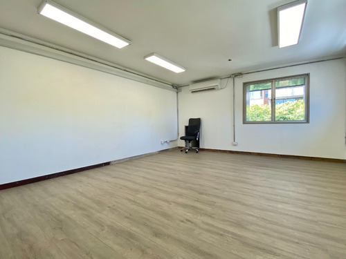 Arriendo De Espacios De Trabajo / Oficinas / Co-work / Ñuñoa