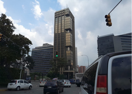 Se Alquila/se Vende Oficina Torre Lincoln Plaza Venezuela 3987