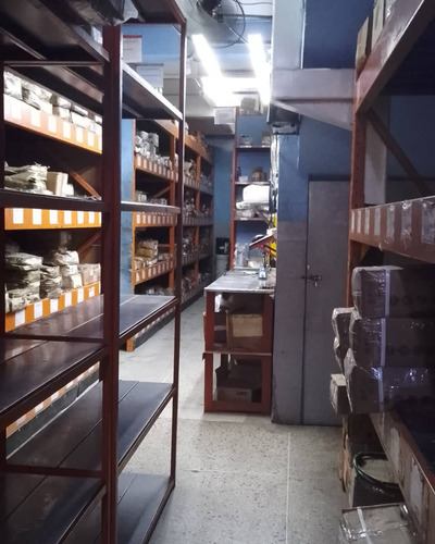 Se Vende Edificio En San José. Maracay