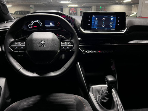 Peugeot 2008 PURETECH 130 1.2 MT