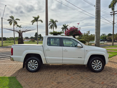 Volkswagen Amarok 2.0 Highline Cab. Dupla 4x4 4p Automática