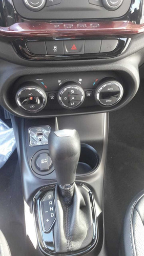 Imagen 8 de 21 de Fiat Toro 1.8 Nafta 170 E-torq Evo Freedom At6