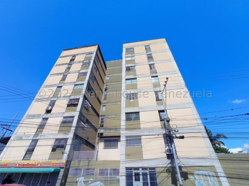 Apartamento En Venta Barquisimeto Centro 24-14888 App