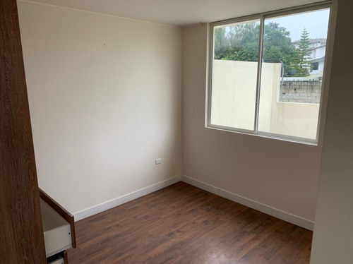 Casa En Venta En Conjunto Valle De Los Chillos