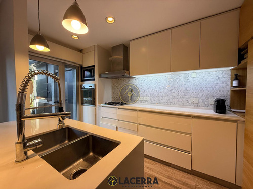 Venta De Casa En El Bajo De San Isidro