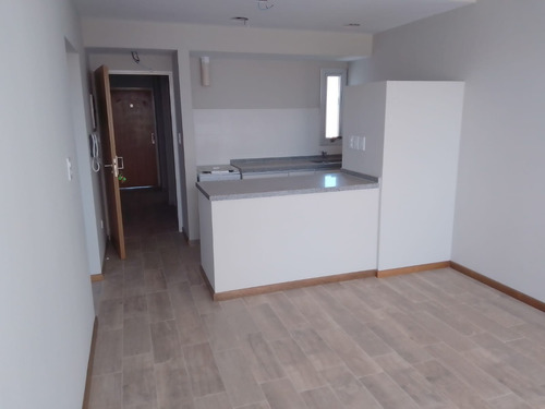 Imagen 4 de 15 de Departamento En Venta Calle 2 E 57 Y 58 1 Dormitorio