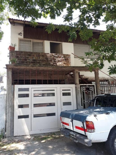 Imagen 2 de 11 de Chalet En Venta En Ituzaingo Norte