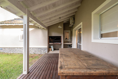 Casa En Venta 4 Ambientes Pinamar Alamos