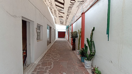 Casa Sola En Portales Sur Casi Eje Emiliano Zapata, Benito Juárez