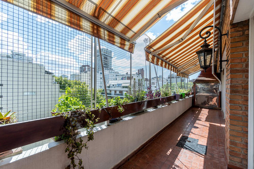 Magnífico Dúplex Reciclado! 4 Dormitorios Y 5 Baños - Suite - Balcón Con Parrilla!