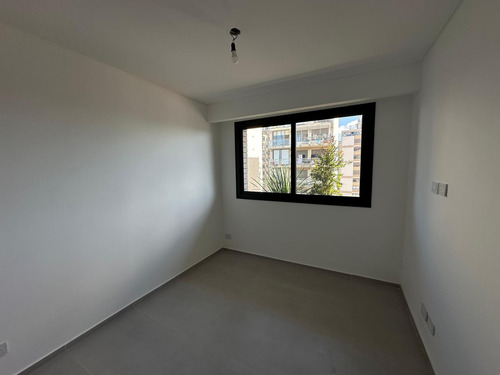 Departamento De 3 Ambientes A Estrenar. Full Amenities.