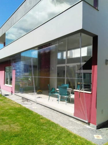 Imagem 2 de 7 de Toldo Cortina Transparente 3,95m Largura X 2,25m Altura