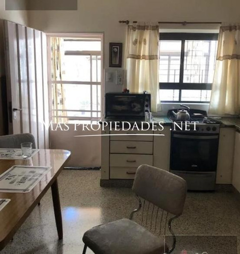 Imagen 3 de 6 de Casa En Venta En Villa Dominico 5 Ambientes