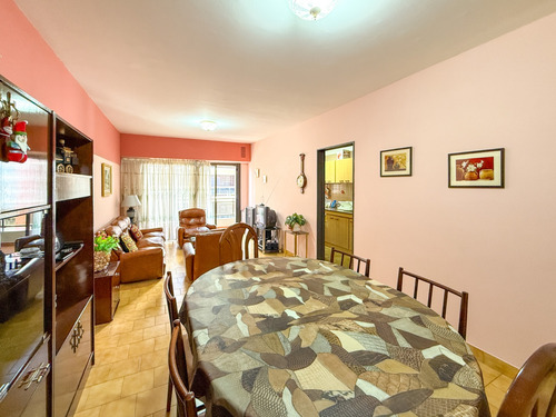 Departamento 3 Ambientes Con Cochera Y Vista Al Mar En Venta En La Perla