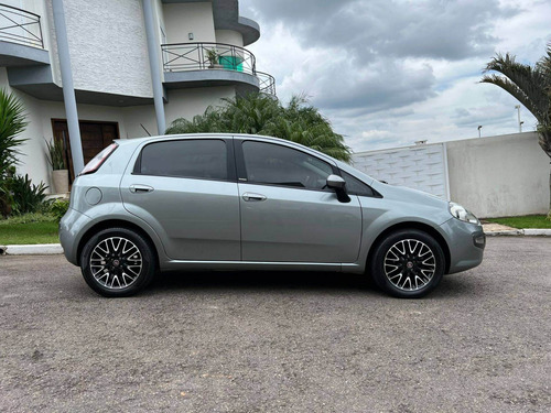 Imagem 3 de 8 de Fiat Punto 1.6 Essence 16v Flex 4p Manual