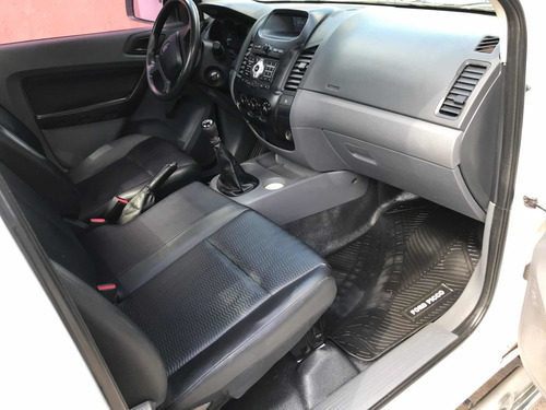Ford Ranger 2.5 Cs 4x2 Xl Safety Ivct 166cv 2014