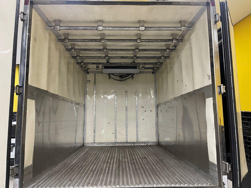 Iveco Daily 35s14 2018 *refrigerada Com Gancheira