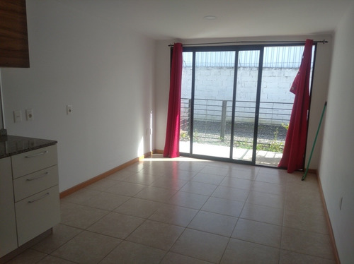Imagen 4 de 12 de Apartamento 1 Dormitorio En Hermoso Complejo!gge!parrillero!