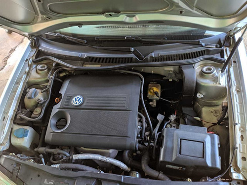 Volkswagen Golf 1.6 Plus