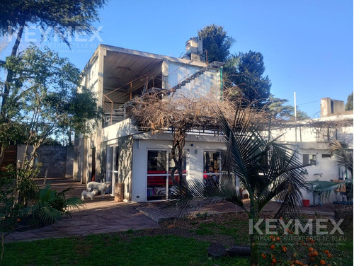 Quinta Con 2 Casas, Piscina, Y Galpón Amplio