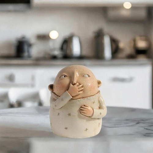 Estatua De Baño De Niño Con La Nariz Sujetada Figura