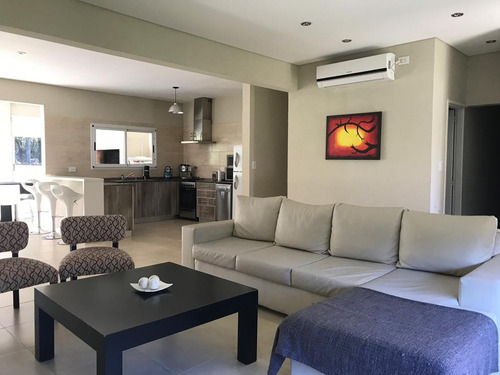 Imagen 4 de 14 de Costa Esmeralda Deportiva Con Pileta 4 Dorm Impecable!!