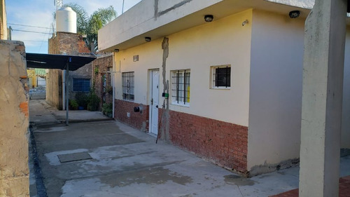 Imagen 11 de 14 de Casa En Venta En La Tablada