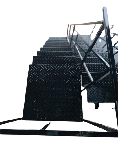 Escaleras De Hierro (servicio De Asesoramiento)