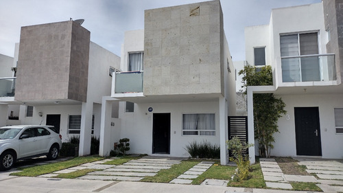 Querétaro, San Isidro Juriquilla, Casa En Renta! Fa