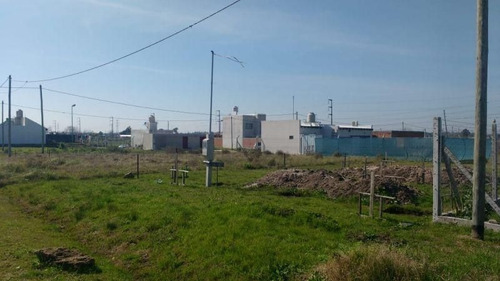 Venta De Lote En Melchor Romero, La Plata.