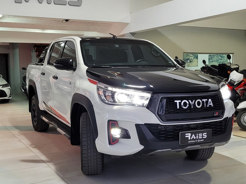 Imagen 3 de 17 de Toyota Hilux Gr-sii Tdi 4x4 At