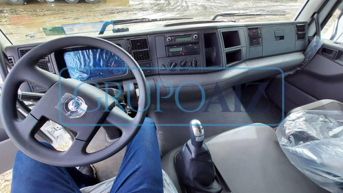 Imagem 11 de 14 de Caminhão Vw 30.330 Baú Bitruck 8x2 - 30330 Bi-truck 0km Novo