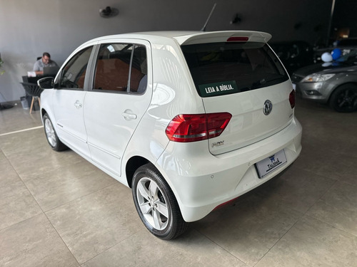 Volkswagen Fox 1.6 Comfortline Total Flex I-motion 5p