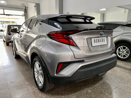 Imagen 5 de 25 de Toyota C-hr Híbrido 1.8 Ecvt Hv Automática 2020