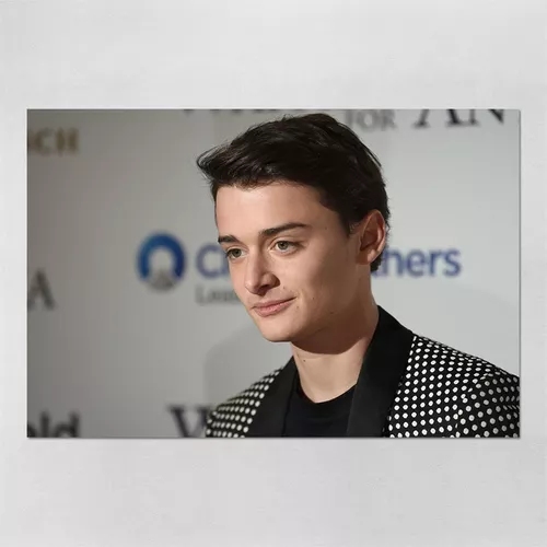 Poster 60x90cm Noah Schnapp - Stranger Things - Ator 31