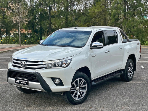 Toyota Hilux 3.0 Cd Srv Cuero 4x4 5at - A4