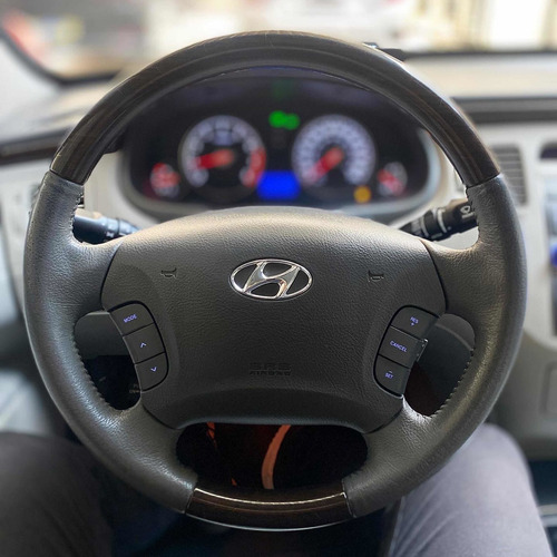 Imagem 6 de 9 de Hyundai Azera 2011 3.0 V6 Aut. 4p
