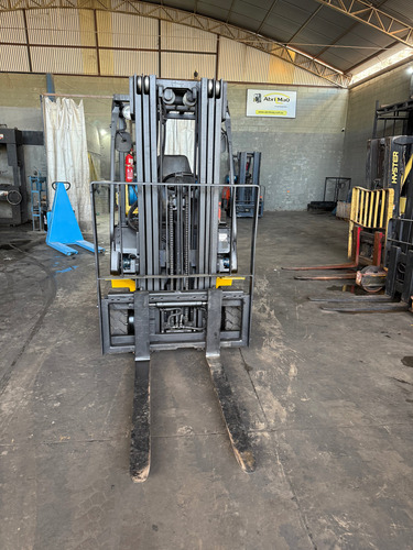 Empilhadeira Komatsu Fg18 Triplex Com Deslocador 1.8 Ton