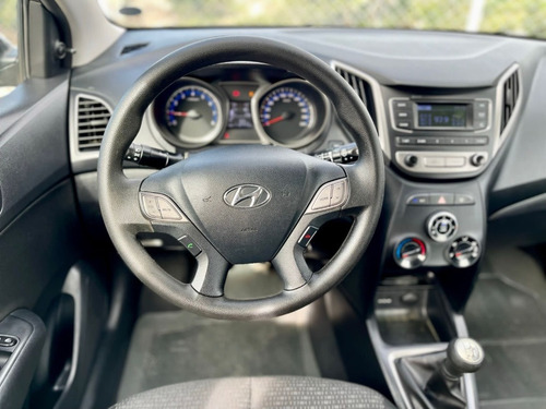 Imagem 7 de 10 de Hyundai Hb20 Comfort Style 1.0 Tb Flex 12v Mec.