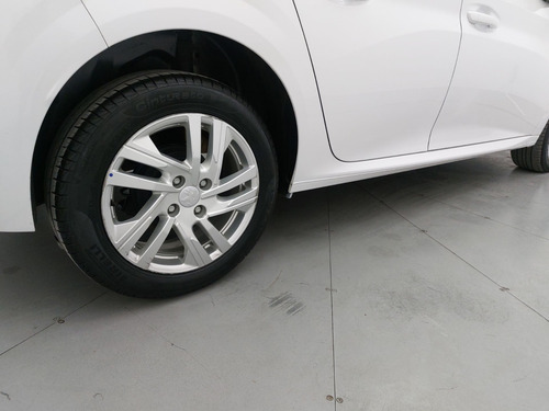 Peugeot 208 1.6 16V FLEX ACTIVE AT6