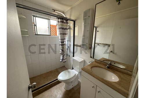 Se Vende Casa Comercial En Avenida Juan Cisternas