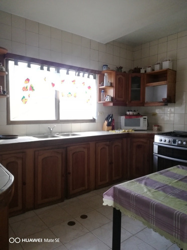 Imagen 12 de 14 de Vendo Town House En La Urbanización Agua Clara. Anaco