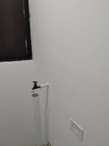 Arriendo Apartaestudio Con Servicios Incluidos.